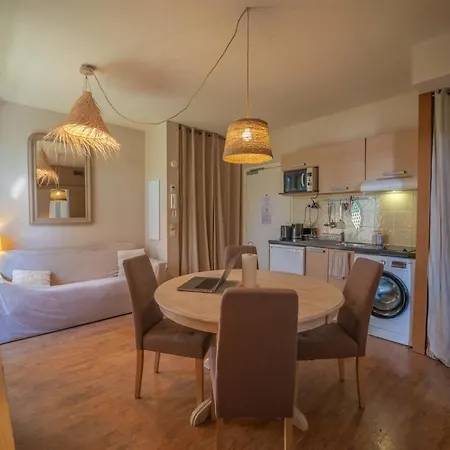 Apartmán Casa Hermes, Pleasant & Convenient Antibes