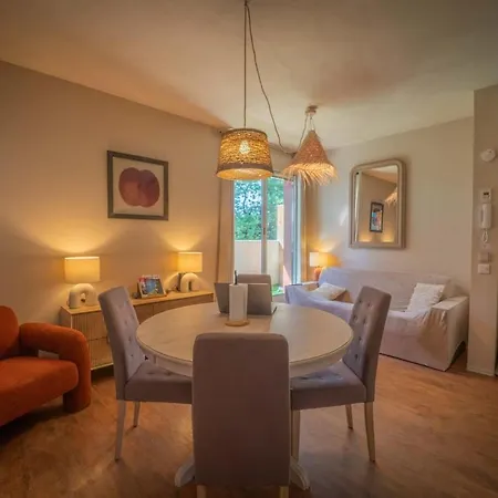 Casa Hermes, Pleasant & Convenient Apartmán Antibes
